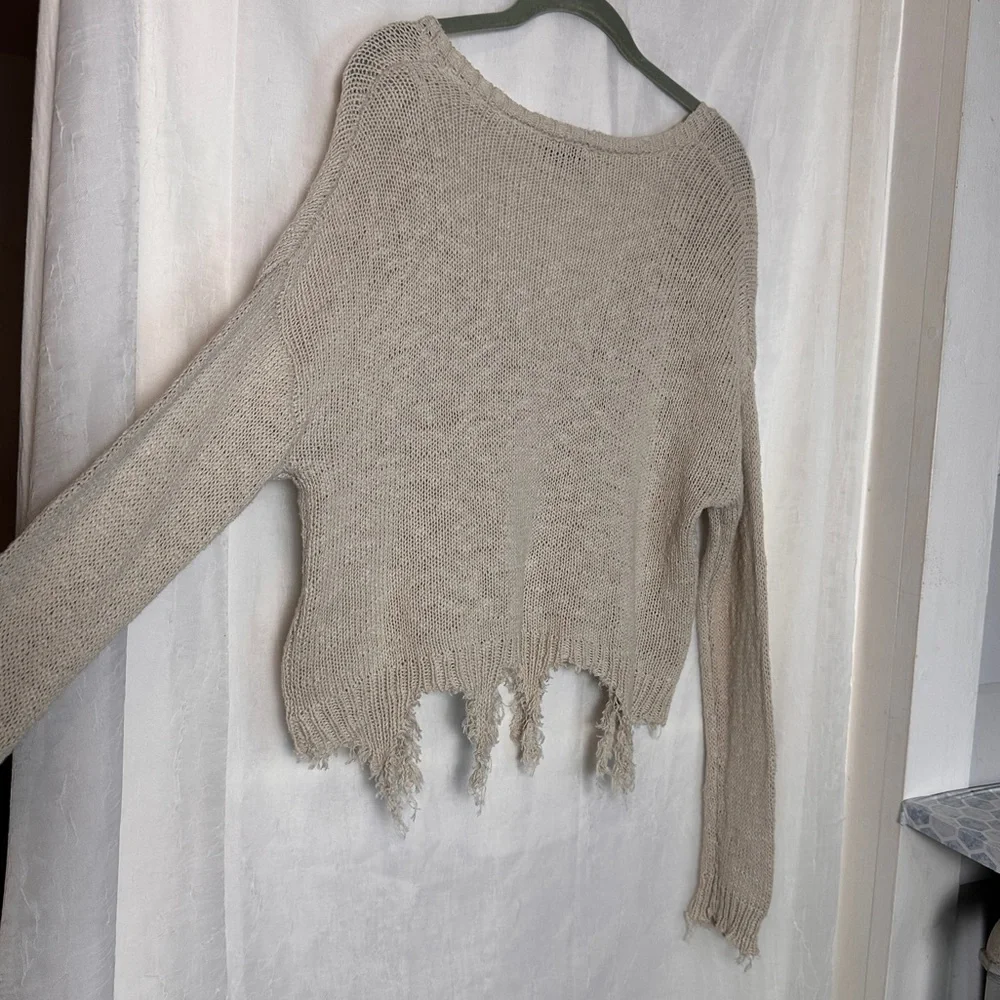 3/$20 💥‎ Blank Paige Oversized Relaxed Fit Sweater Distressed Cream Frayed Knit